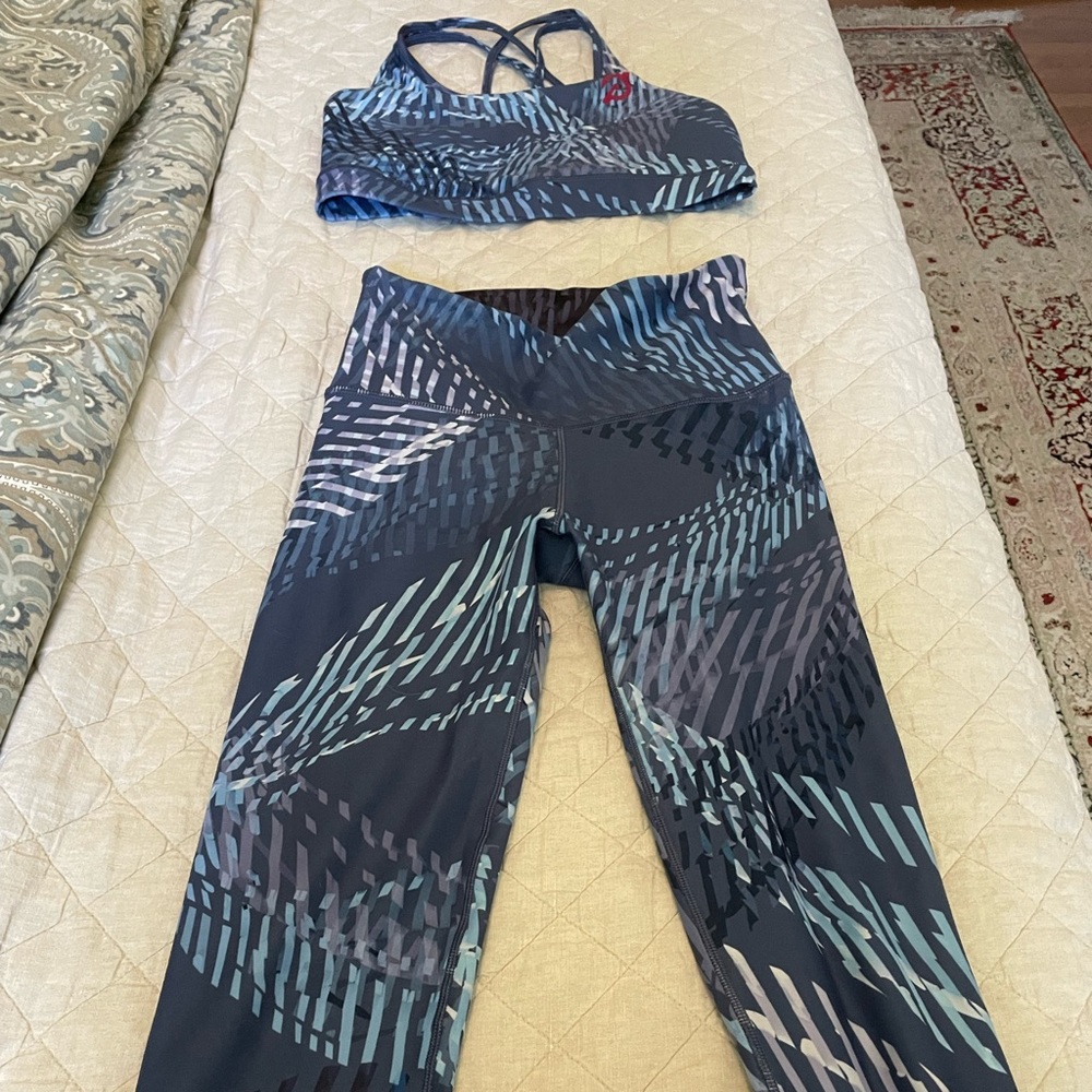 Peloton Capri tights